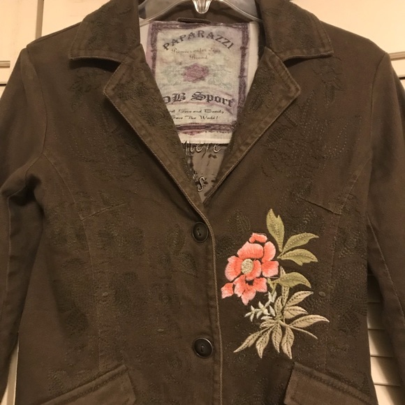 Jacket - Picture 2 of 7